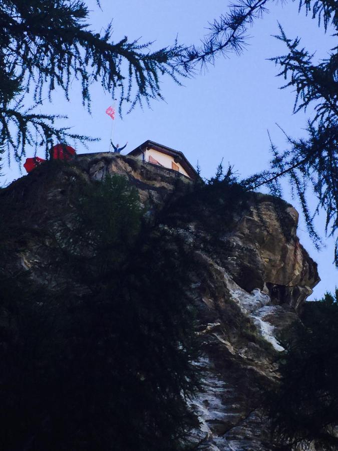 Edelweiss Mountain Guest House - 1 Hour Hike Up From Zermatt Station - On Hiking Trail - No Transport Exterior photo