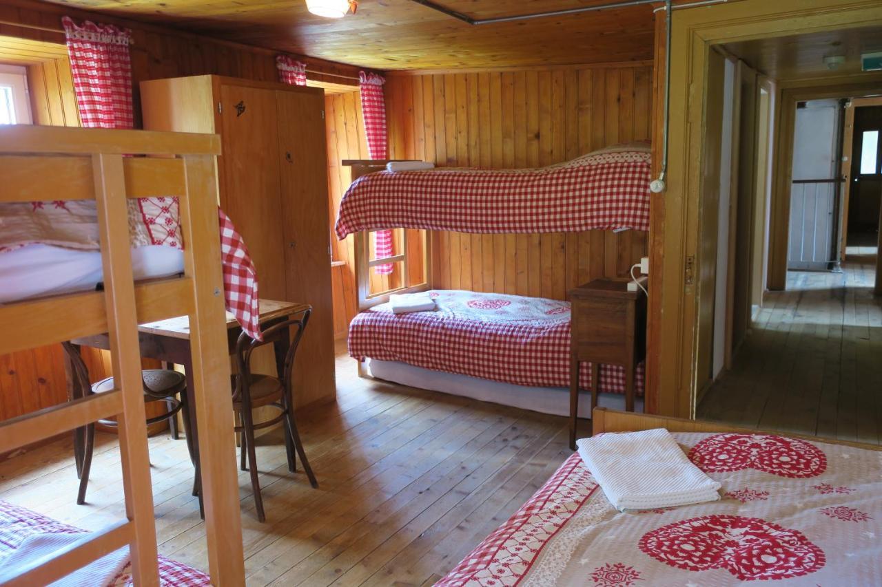 Edelweiss Mountain Guest House - 1 Hour Hike Up From Zermatt Station - On Hiking Trail - No Transport Exterior photo