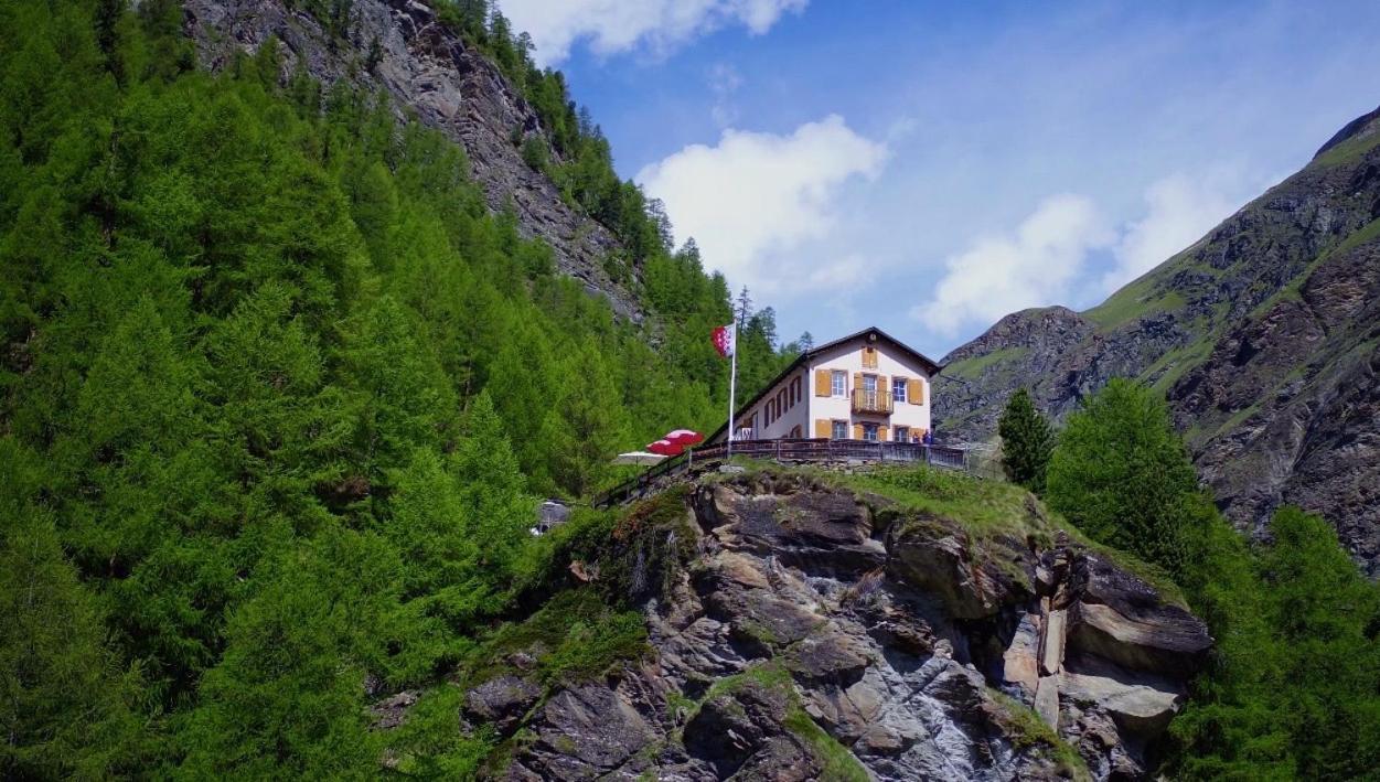 Edelweiss Mountain Guest House - 1 Hour Hike Up From Zermatt Station - On Hiking Trail - No Transport Exterior photo